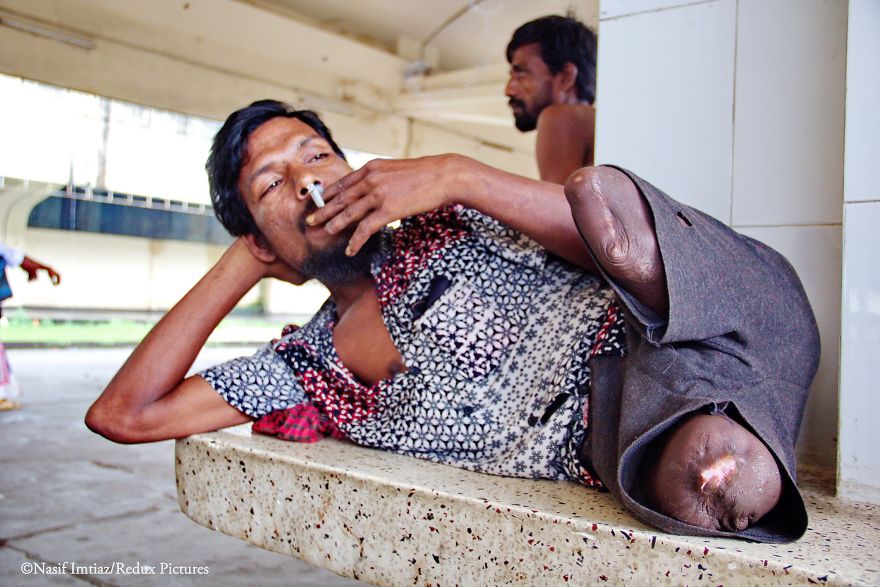 Nobody Cares: I Documented The Life In Kamalapur Railway Station, Dhaka