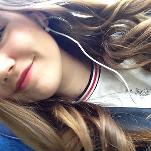 nelly_larsson_5 avatar