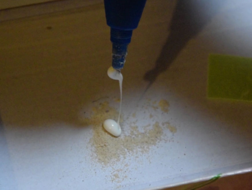 Mushroom Knife With Carved Handle And Recycled Blade Mushroom Knife With Carved Handle And Recycled Blade