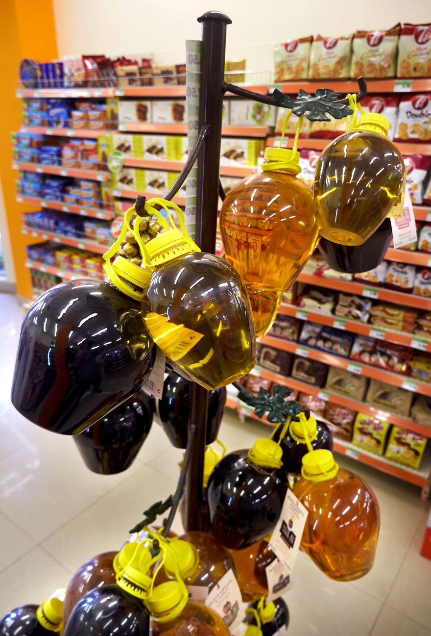 Most Georgian Wine Is The Colour Of Thirsty-man Urine...