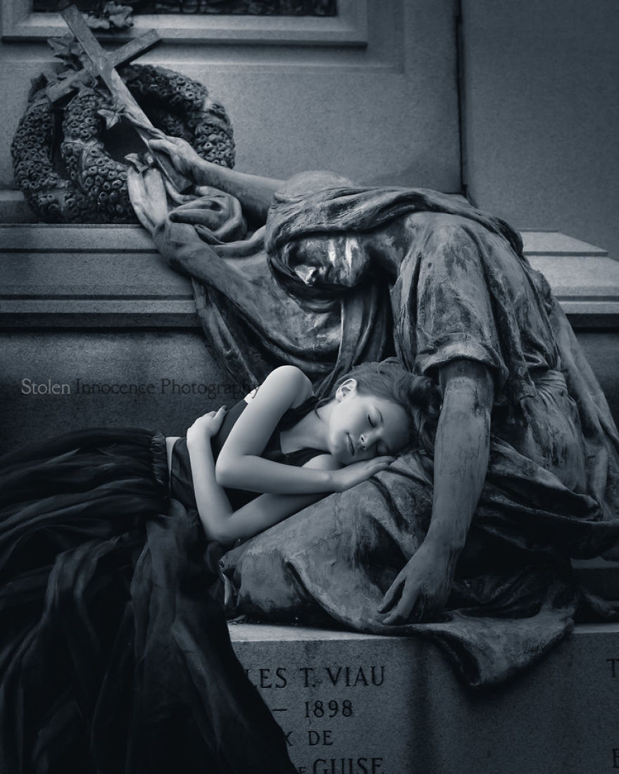 Dark And Creepy Photos By Stolen Innocence Photography