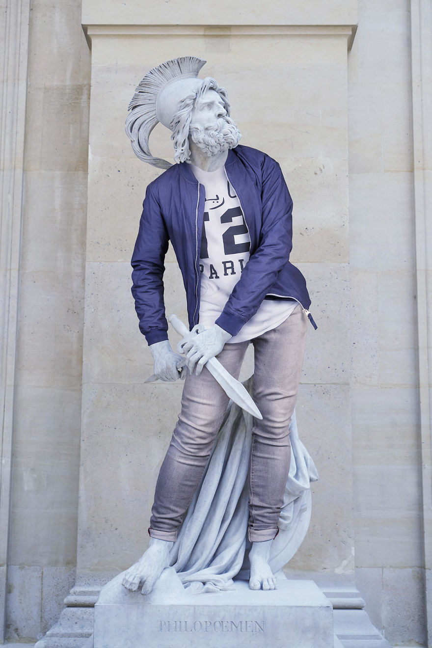 "the Hipsters In Stone" Project Is Back. Old Dressed Statues, Turning Instagram Stars