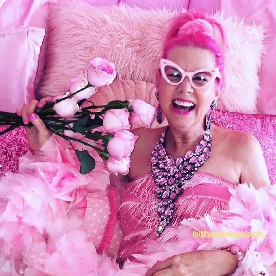 Woman Has Life Totally Pink For 30 Years Woman Has Life Totally Pink For 30 Years
