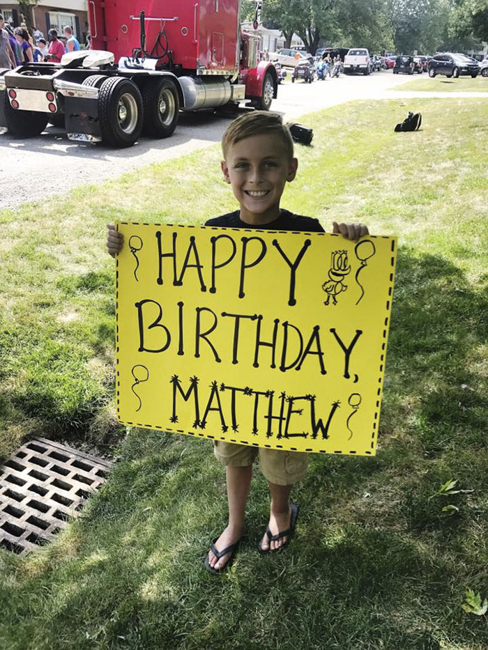 This Man’s Favorite Thing Is Parades, And Guess What The Whole Town Did For His 21st Birthday This Man’s Favorite Thing Is Parades, And Guess What The Whole Town Did For His 21st Birthday