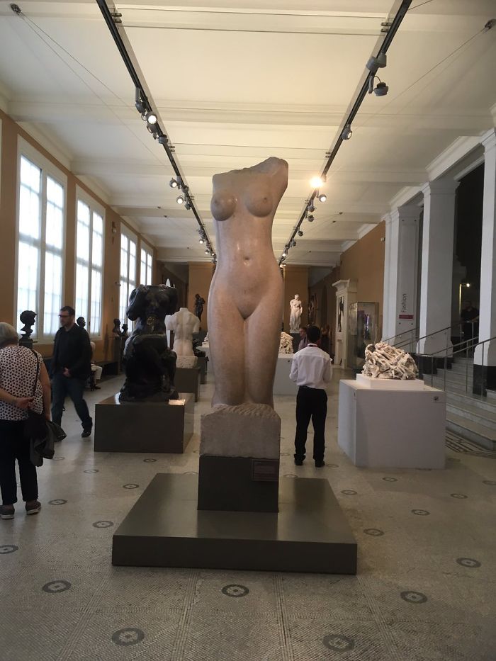 Museum Asks Breastfeeding Mom To Cover Her Nipple, And Now They Wish They Hadn't Museum Asks Breastfeeding Mom To Cover Her Nipple, And Now They Wish They Hadn't
