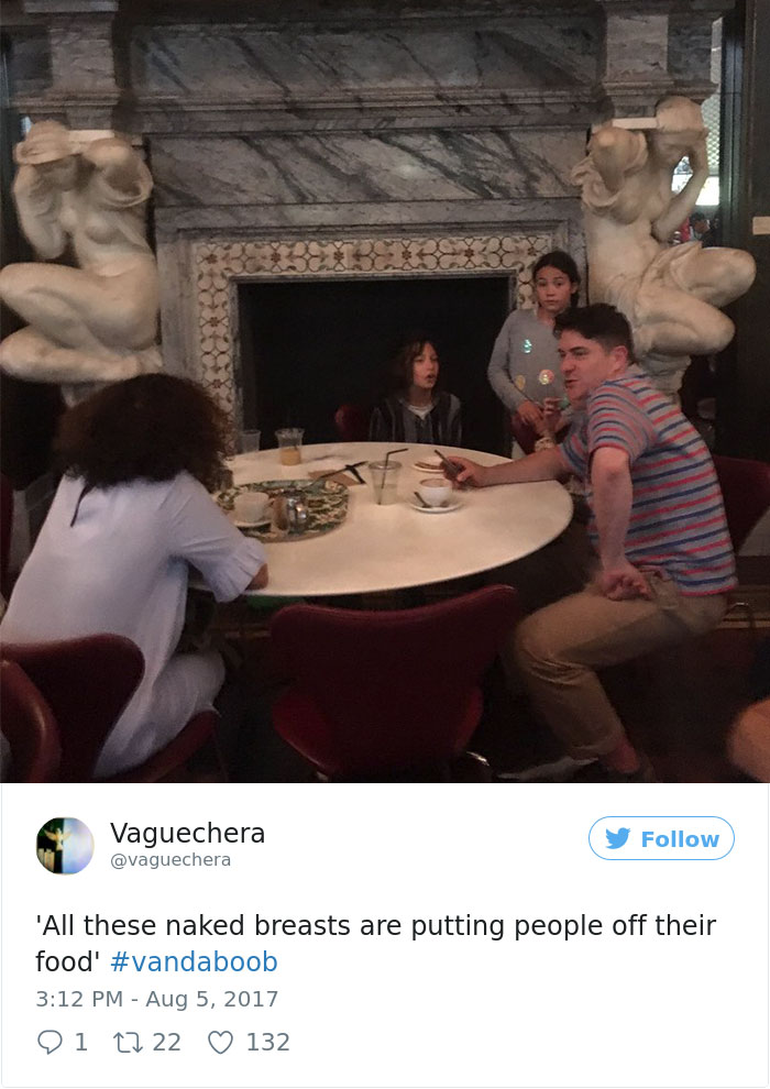 breastfeeding-mom-asked-cover-up-museum-response-vaguechera-20 breastfeeding-mom-asked-cover-up-museum-response-vaguechera-20