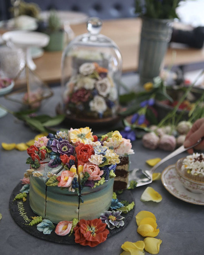 Buttercream Flower Cakes