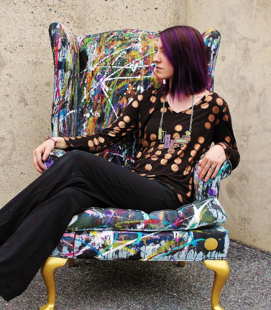 I Threw Buckets Of Paint On An Old Chair. Here's What Happened I Threw Buckets Of Paint On An Old Chair. Here's What Happened