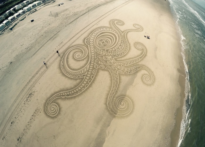 I’ve Been Drawing On Beaches Since Childhood, And I Still Do