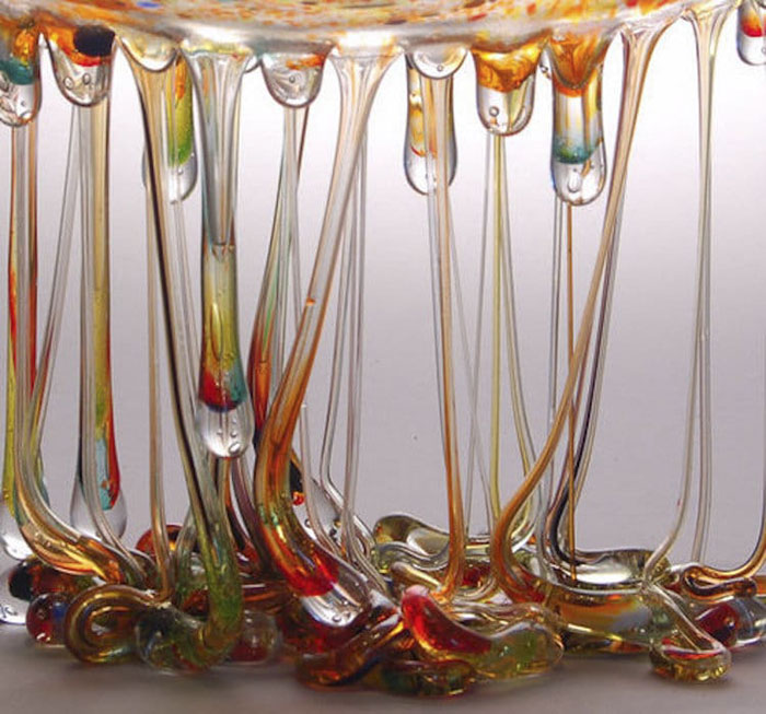 "Jellyfish" Glass Tables With Dripping Tentacles That Look Like They've Been Created By The Sea "Jellyfish" Glass Tables With Dripping Tentacles That Look Like They've Been Created By The Sea