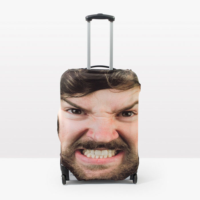People Are Laughing At This Luggage Cover That Uses Giant Pic Of Your Face But It's Actually Genius People Are Laughing At This Luggage Cover That Uses Giant Pic Of Your Face But It's Actually Genius
