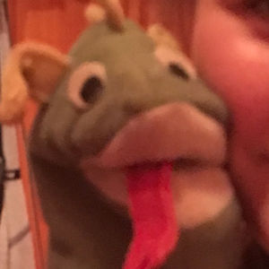 scahshwvdjckdhwvdbdvwbdv avatar