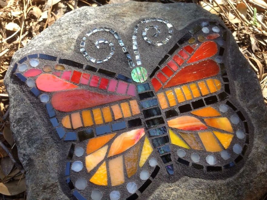 I Create Mosaics On Stone For My Garden I Create Mosaics On Stone For My Garden