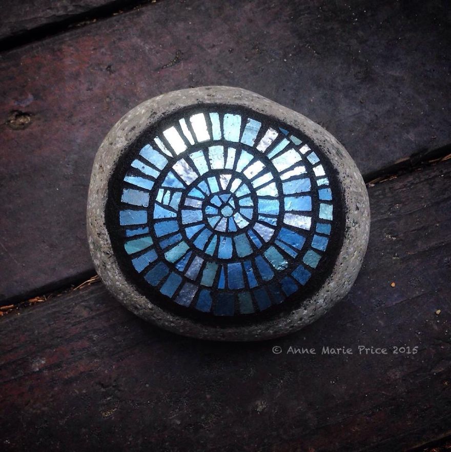 I Create Mosaics On Stone For My Garden I Create Mosaics On Stone For My Garden