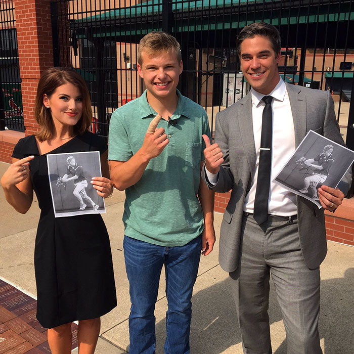 kitten-disrupts-baseball-game-busch-stadium-8 kitten-disrupts-baseball-game-busch-stadium-8