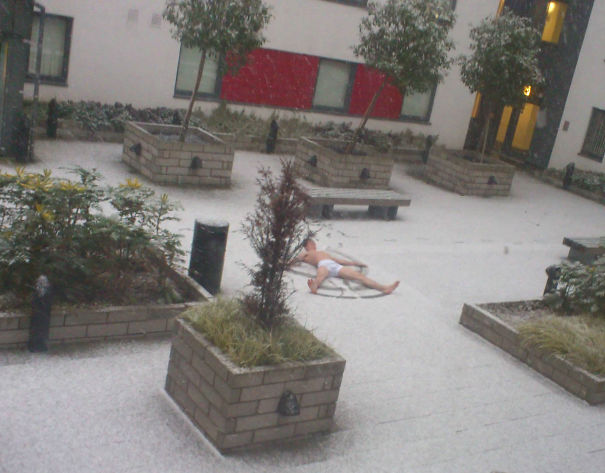 I Woke Up To The Sound Of Someone Shouting "It's Christmas It's Christmas!" I Look Outside And See This