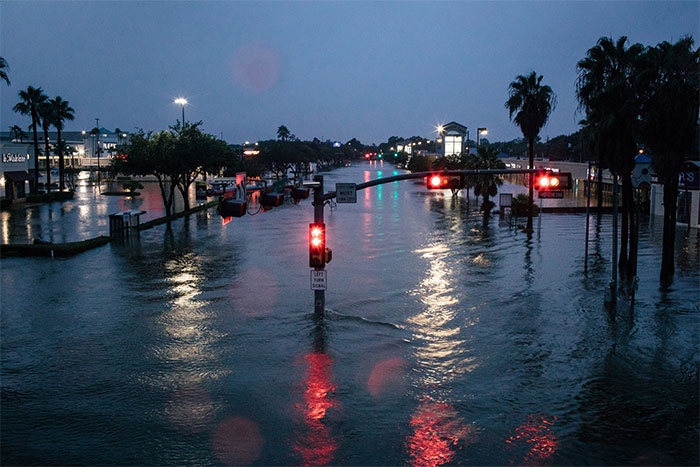 Dusk In Houston’s Meyerland Area On Sunday Night