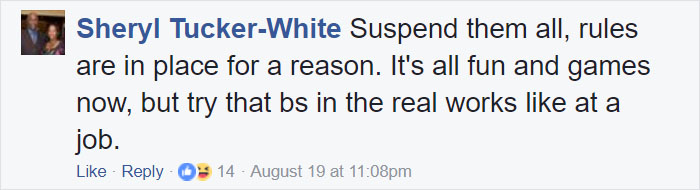 After This Sexist High School Sent 20+ Girls Home For Dress Code Violation, Boys Had A Perfect Response After This Sexist High School Sent 20+ Girls Home For Dress Code Violation, Boys Had A Perfect Response