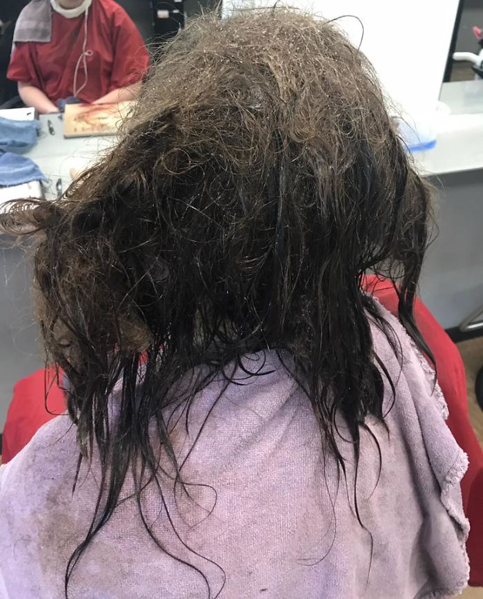 Hairdresser Refuses To Shave Depressed Teen's Hair, Spends 13 Hours Fixing It Hairdresser Refuses To Shave Depressed Teen's Hair, Spends 13 Hours Fixing It