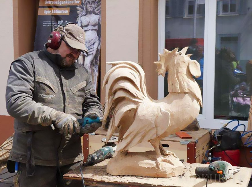 This Incredible Dragon Bench Was Carved Using A Chainsaw This Incredible Dragon Bench Was Carved Using A Chainsaw