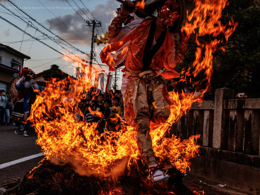 Three Lions Running Through The Burning Fire