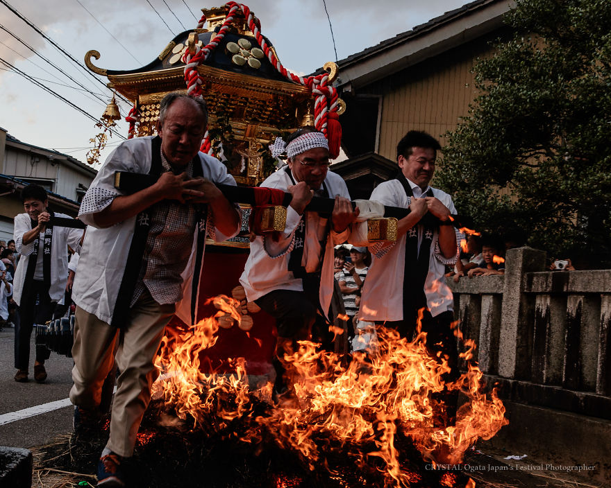 Three Lions Running Through The Burning Fire
