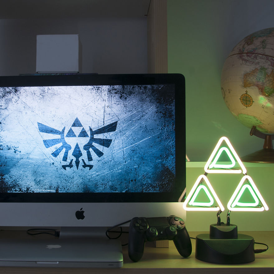 I Design Hand Bent Glass Neon Lights For Gamers I Design Hand Bent Glass Neon Lights For Gamers