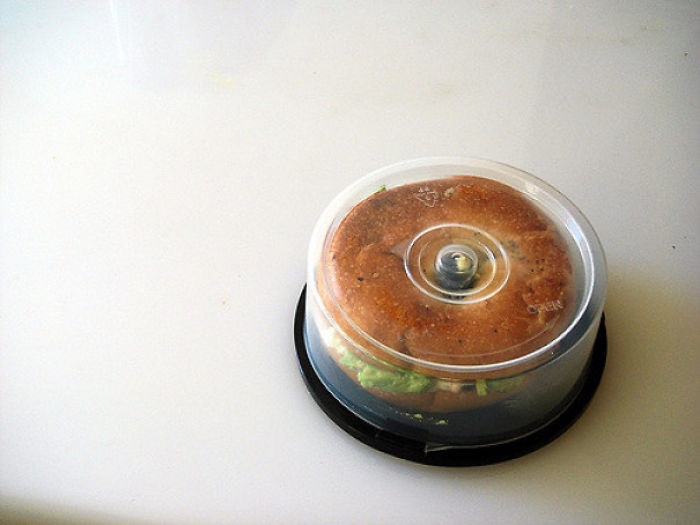 Use A CD Case To Store Your Bagel Sandwich
