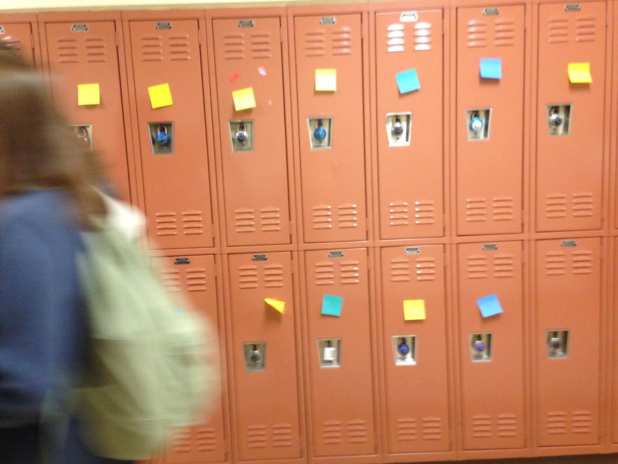 Students In My School Covered It's Lockers With Supportive Post-It Notes After 12th Grader Committed Suicide