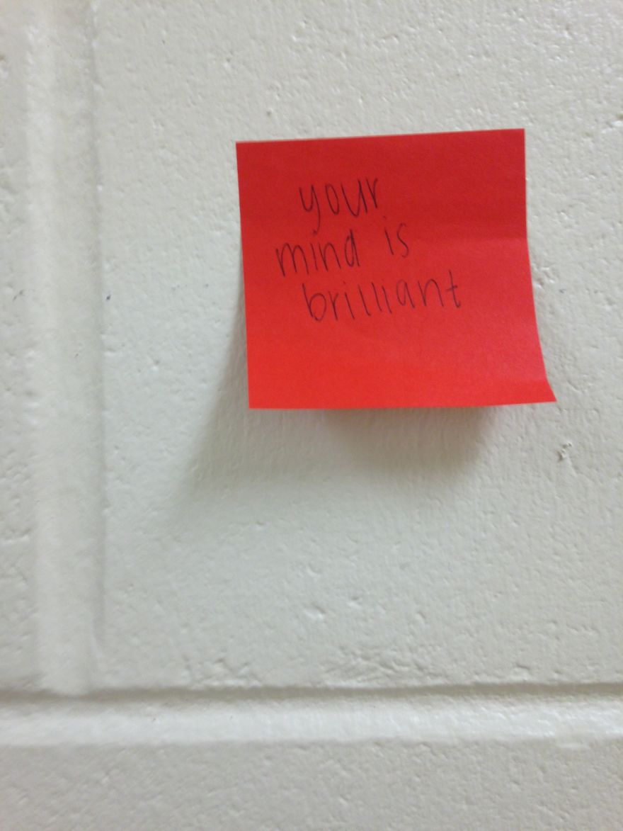 Students In My School Covered It's Lockers With Supportive Post-It Notes After 12th Grader Committed Suicide