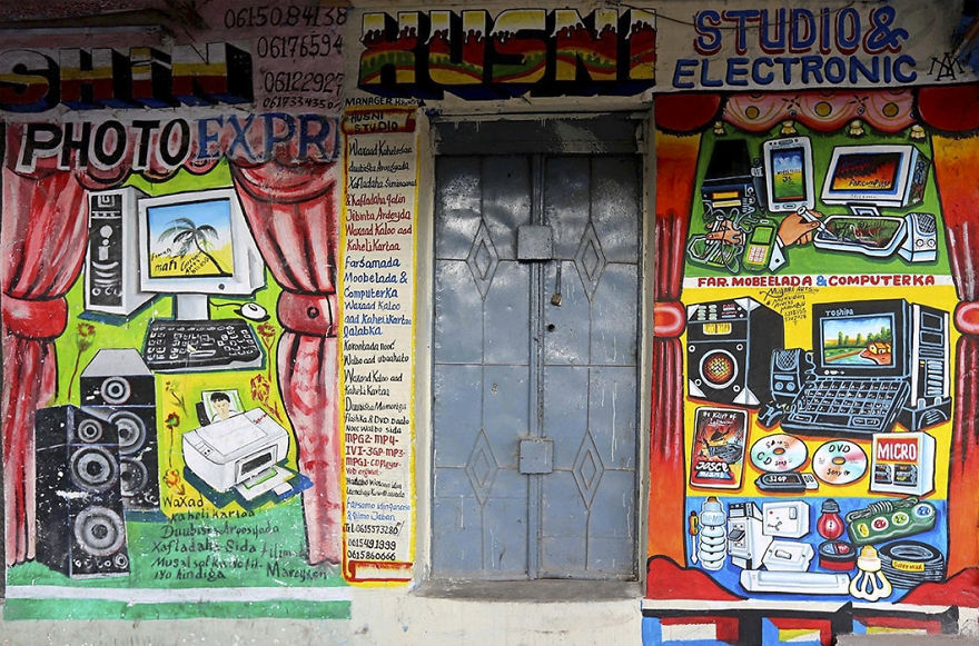 Artist Turns Fa&ccedil;ades Of Small Businesses Into Works Of Art In Somalia