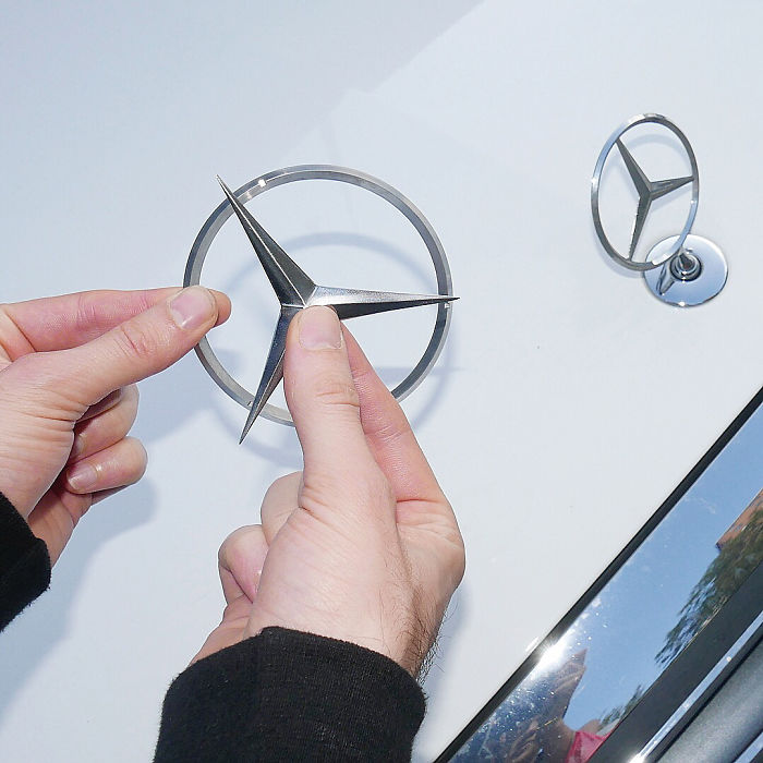 Artist Turns Logos Of Famous Brands Into Weapons, And The Result Is Dangerously Awesome Artist Turns Logos Of Famous Brands Into Weapons, And The Result Is Dangerously Awesome