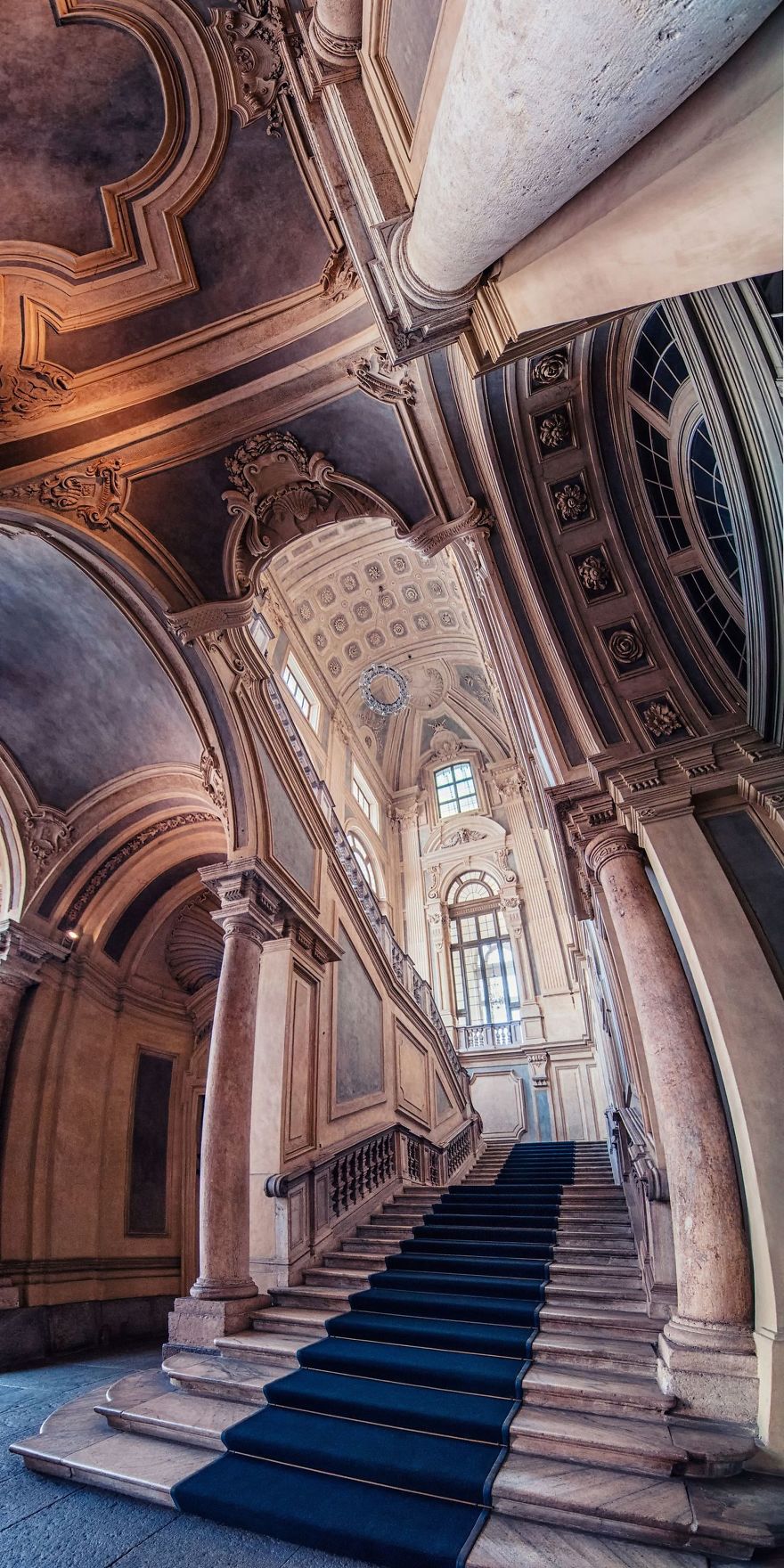 I Shoot Vertical Panorama To Search The Real Form Of Beautiful Architecture