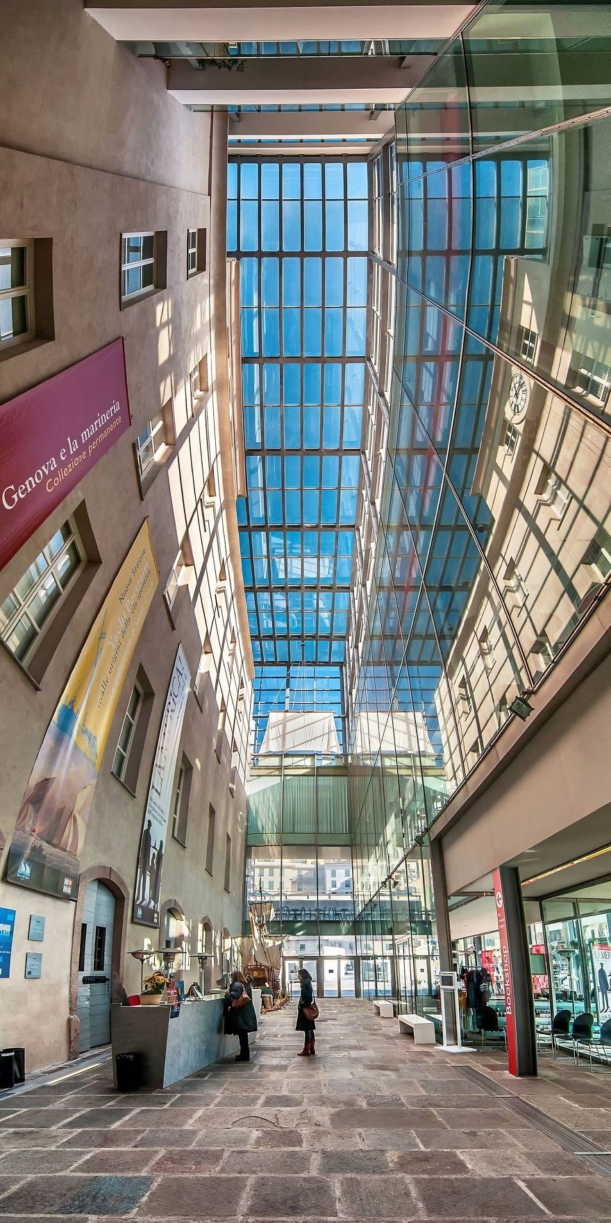 I Shoot Vertical Panorama To Search The Real Form Of Beautiful Architecture