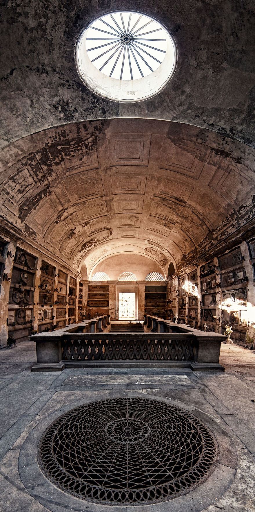 I Shoot Vertical Panorama To Search The Real Form Of Beautiful Architecture