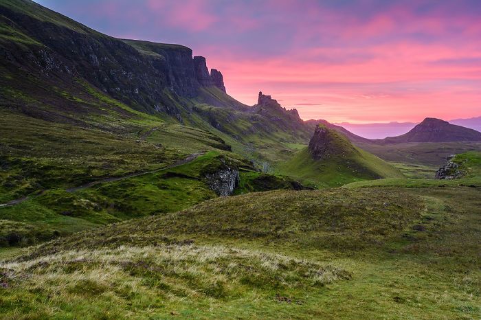 If You Love Hiking, Try Out Quiraing On The Isle Of Skye In Scotland