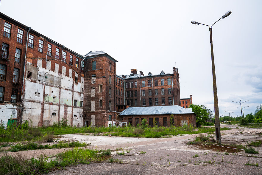 This Spooky Place Used To Be The Biggest Textile Factory In Europe This Spooky Place Used To Be The Biggest Textile Factory In Europe