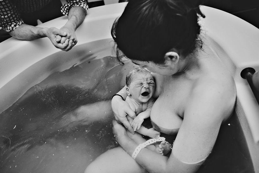 I Captured The Miracle Of Childbirth In All Its Glory