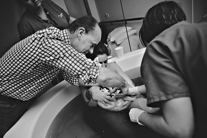 I Captured The Miracle Of Childbirth In All Its Glory