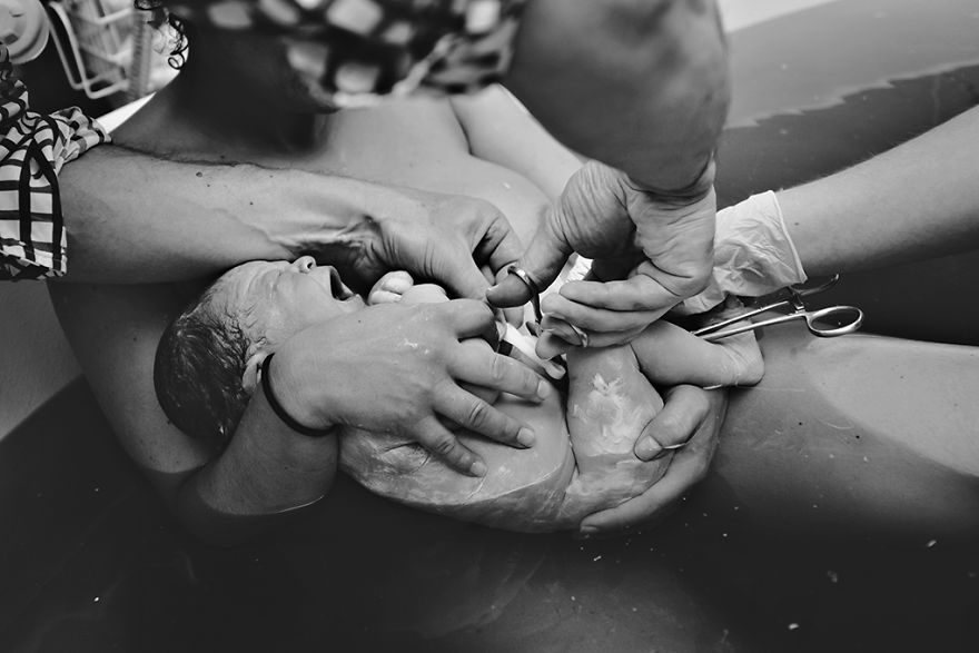 I Captured The Miracle Of Childbirth In All Its Glory