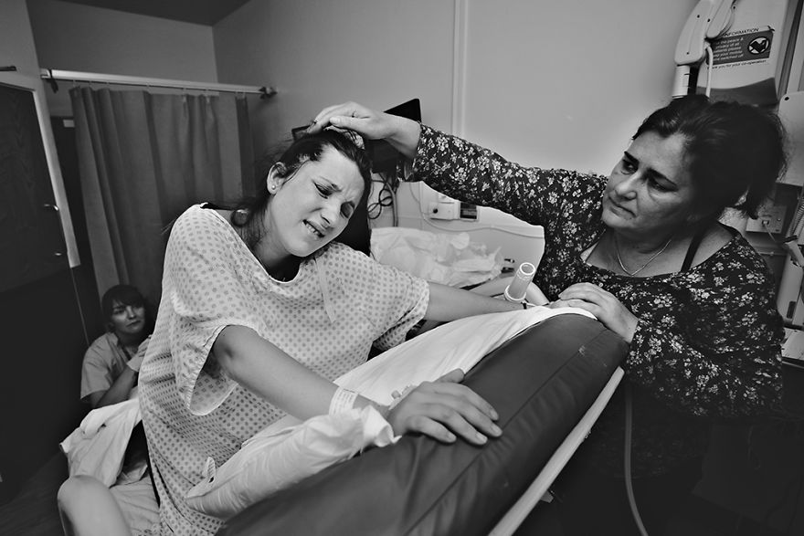 I Documented An Emotional, Tiring Yet Beautiful Miracle Of Birth I Documented An Emotional, Tiring Yet Beautiful Miracle Of Birth