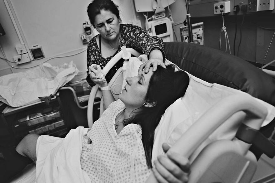 I Documented An Emotional, Tiring Yet Beautiful Miracle Of Birth I Documented An Emotional, Tiring Yet Beautiful Miracle Of Birth