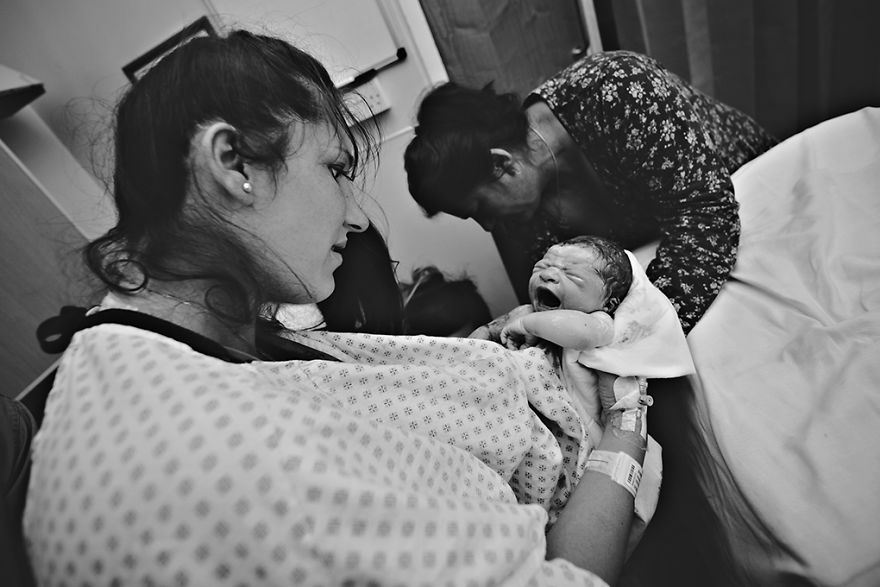 I Documented An Emotional, Tiring Yet Beautiful Miracle Of Birth