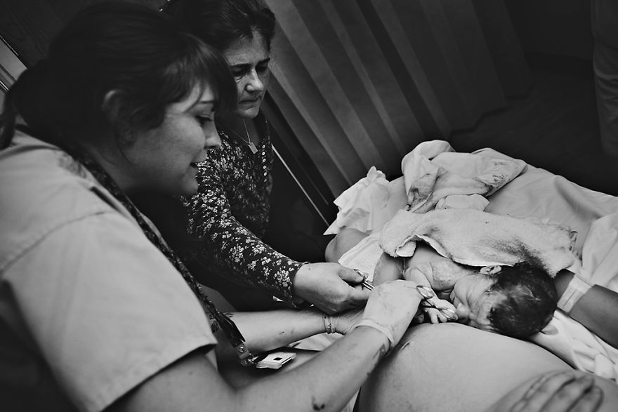I Documented An Emotional, Tiring Yet Beautiful Miracle Of Birth