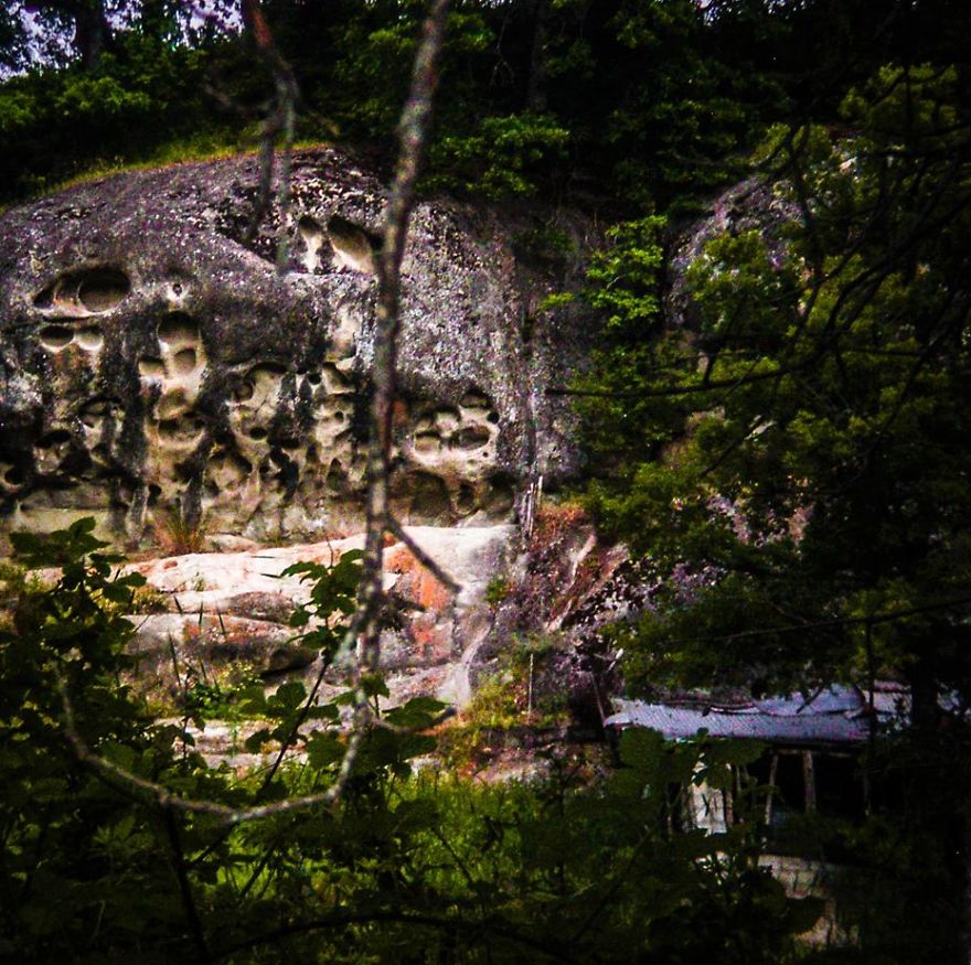 I Found These Strange Rocks With Alien-Like Faces On Them! I Found These Strange Rocks With Alien-Like Faces On Them!