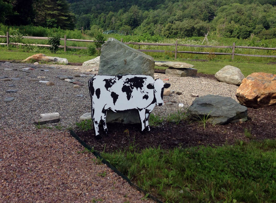 I Hide Painted Woodcuts Around Vermont I Hide Painted Woodcuts Around Vermont