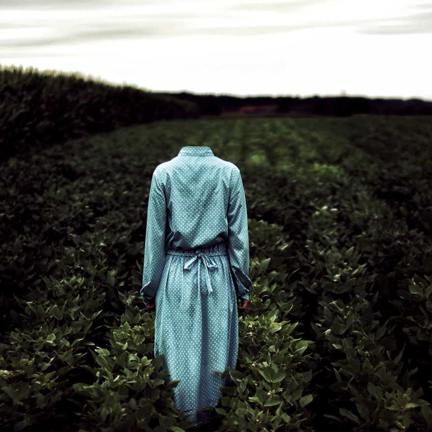 Artist Creates Surreal World Of Headless Clones In His Hide And Seek Series Artist Creates Surreal World Of Headless Clones In His Hide And Seek Series