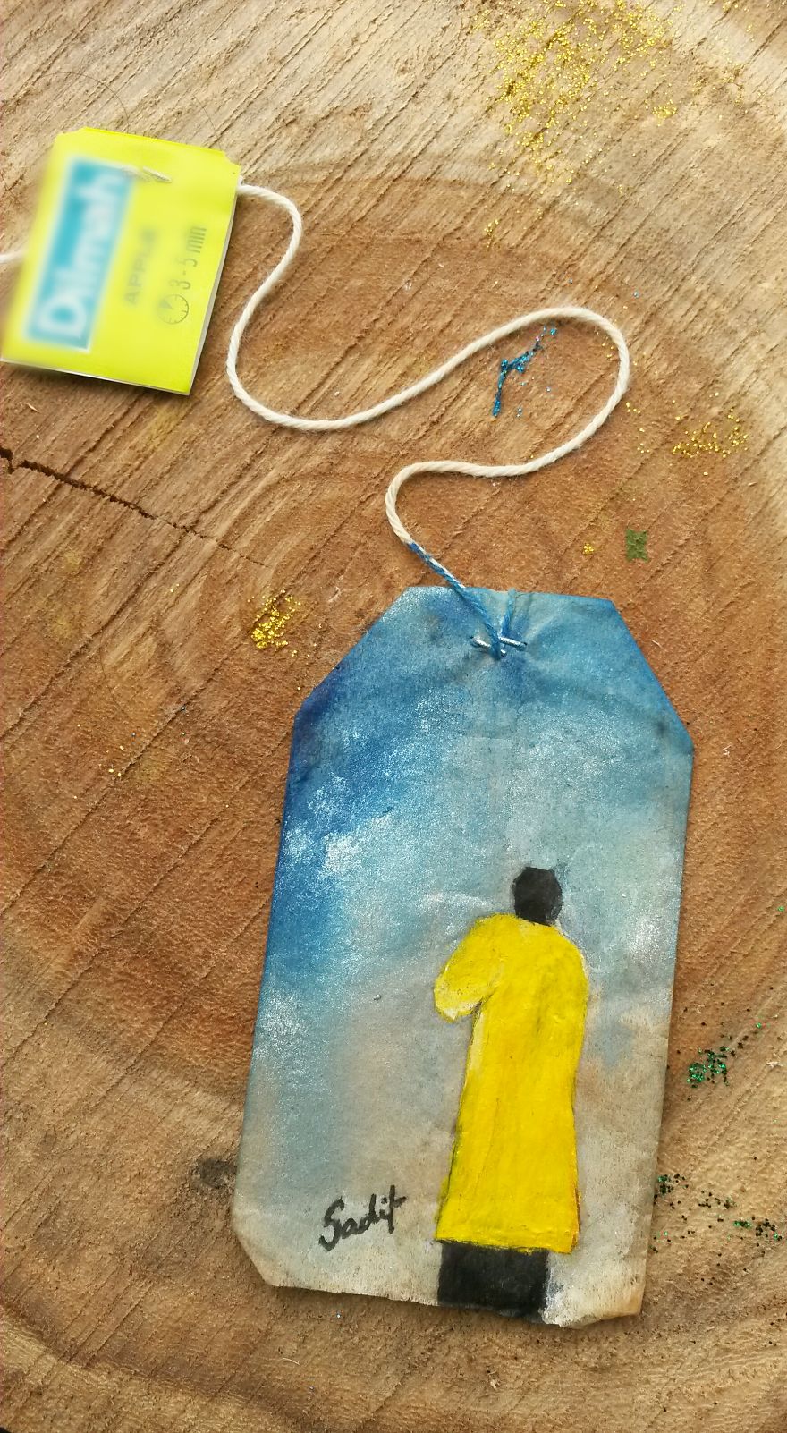 I Paint Intricate Scenes On Teabags I Paint Intricate Scenes On Teabags