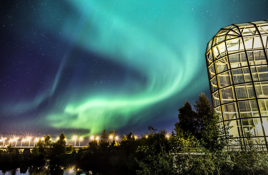 Autumn Night At The Arctic Centre