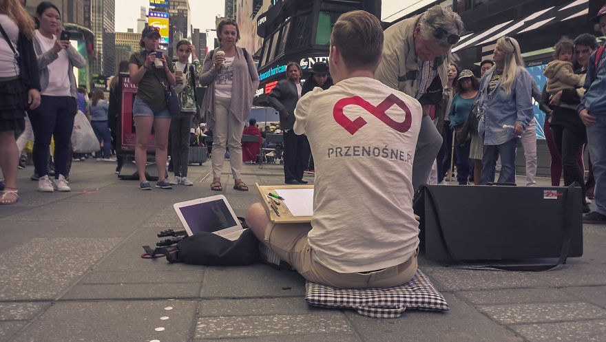 Incredible Artist On The Streets Of New York City! Incredible Artist On The Streets Of New York City!